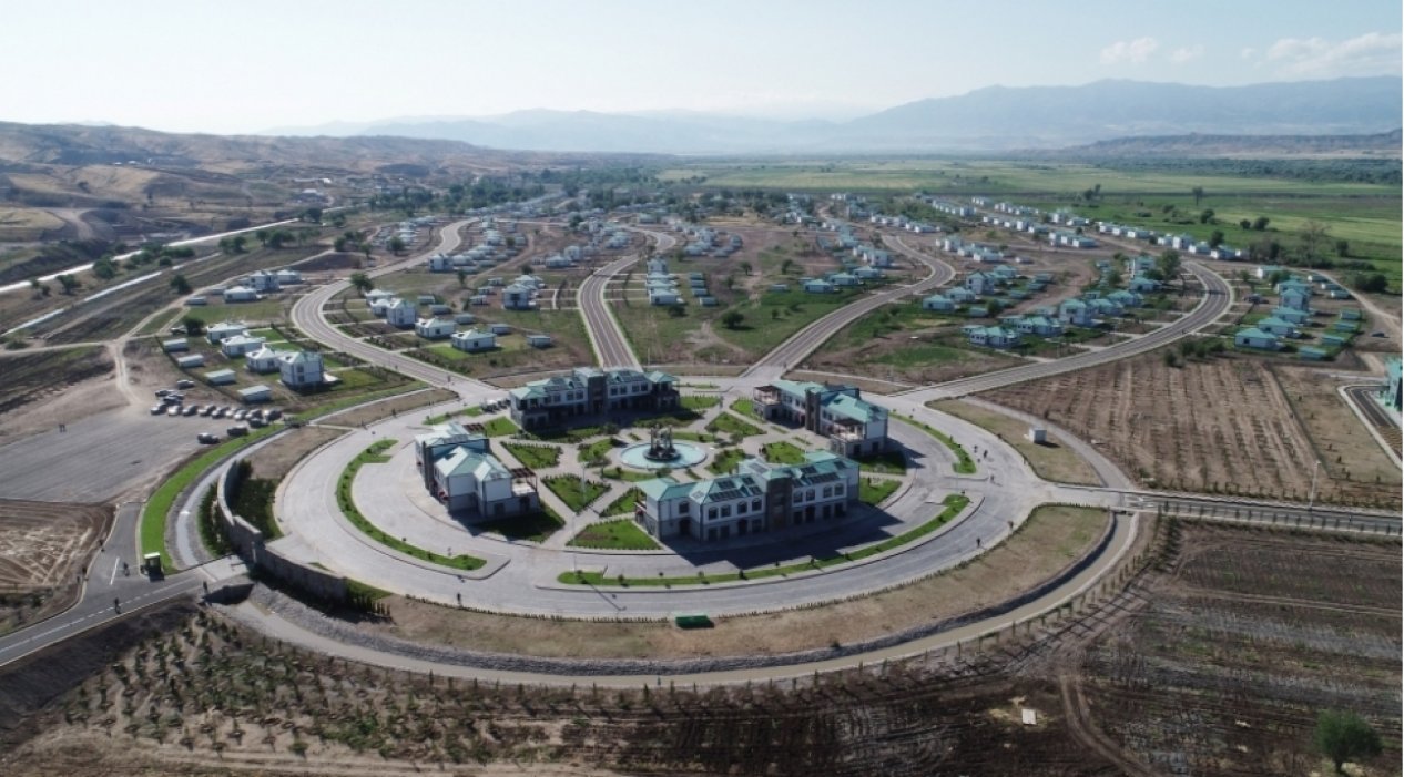 Different look at World Bank's critical study on "smart village" 1 year later
