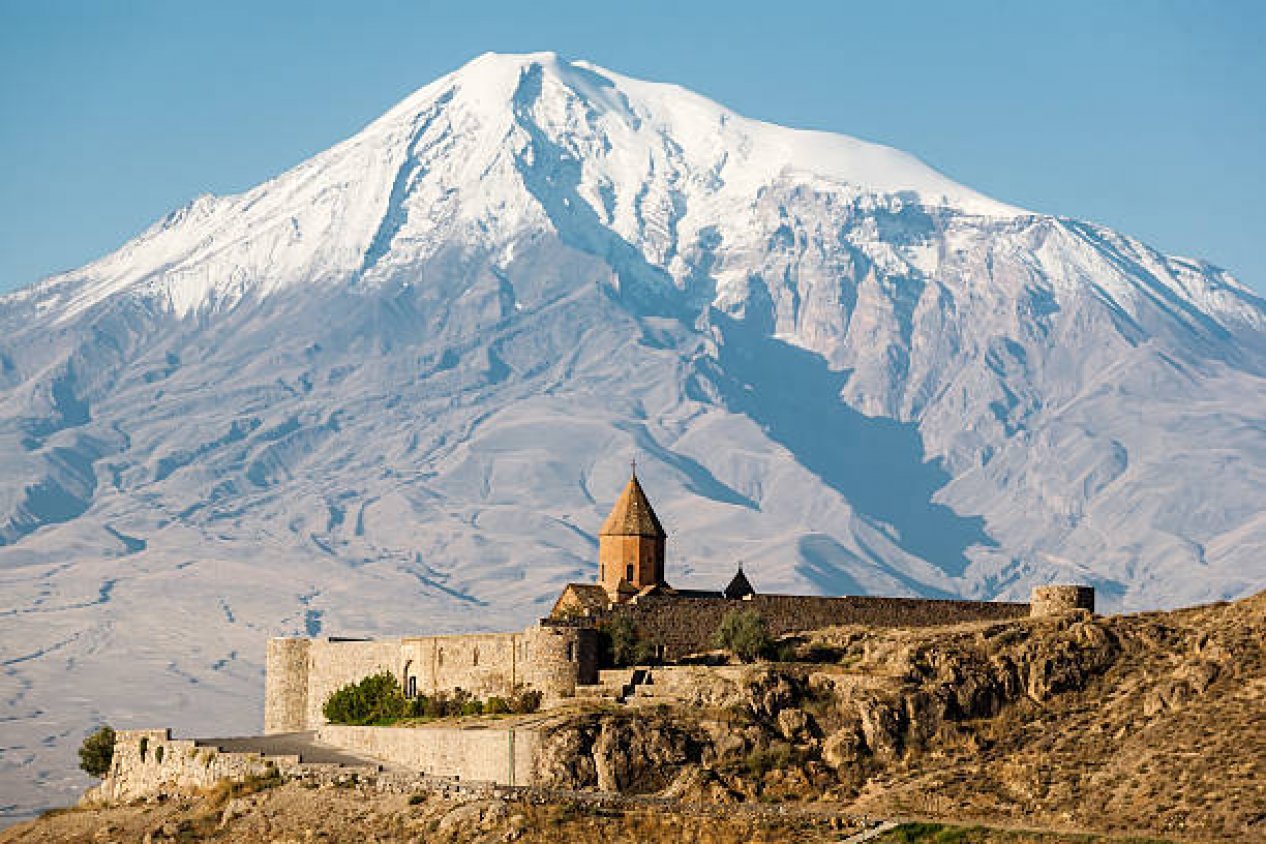 Ermeniler ‘‘Ararat’’ kelimesini küresel bir yalan olarak kullanıyor