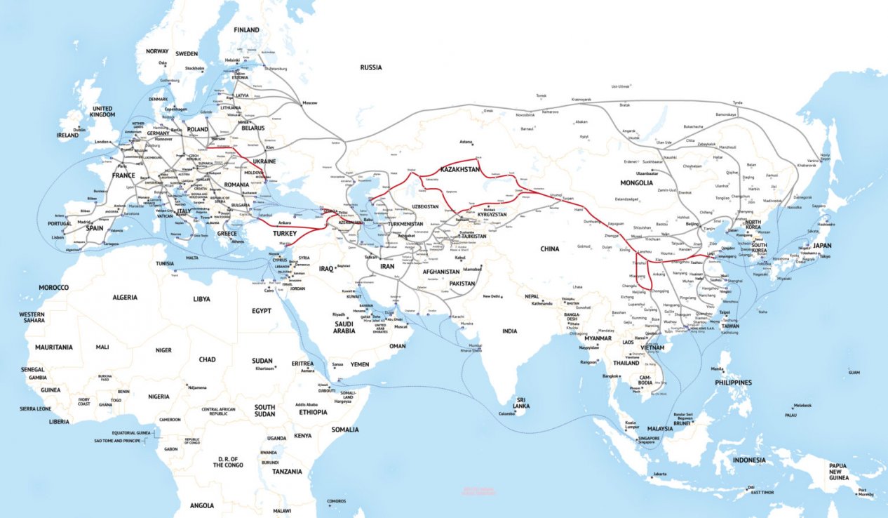 В чем важность Срединного коридора и какова роль Азербайджана на этом маршруте?