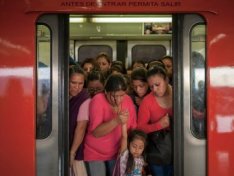 Rusiyalı siyasətçi:  “İctimai nəqliyyatın “ümumi” və “qadın”lar üçün bölünməsi praktikası dünyada geniş yayılıb”