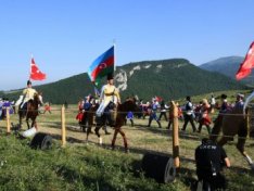 Gültəkin  Hacıbəyli:  Dağlıq Qarabağ  tam  ermənilərin  nəzarətindədir