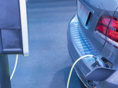 Natiq Cəfərli: Azərbaycan “yaşıl iqtisadiyyat” qurmaq  üçün çox az elektromobil idxal edir