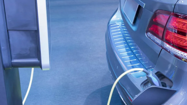 Natiq Cəfərli: Azərbaycan “yaşıl iqtisadiyyat” qurmaq  üçün çox az elektromobil idxal edir