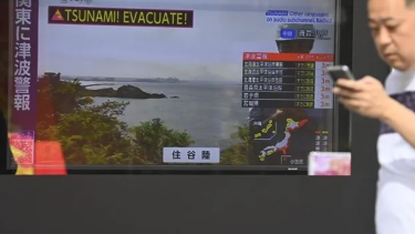 9,9’luk hatalı deprem uyarısı Japonya’da paniğe neden oldu