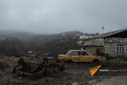 От жителей села Храморт в Карабахе требуют покинуть свои дома?