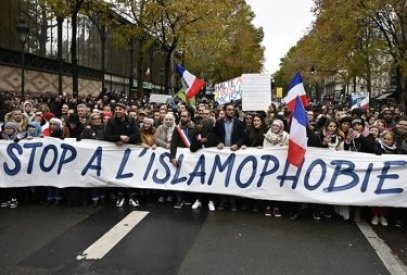 Исламофобия во Франции: почему она усилилась при Макроне?
