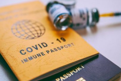İnsan haqları pozulurmu: Qərbdə vaksin pasportu olmayanlara qarşı hansı məhdudiyyətlər var?