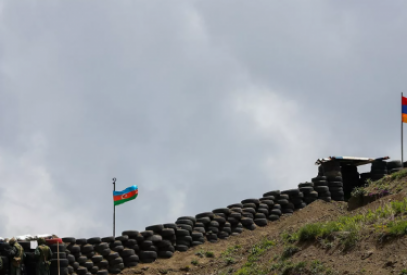 Почему британский эксперт считает, что Азербайджан обостряет конфликт в Карабахе?